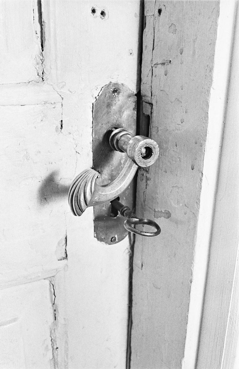 You Can't Have That Many Secrets